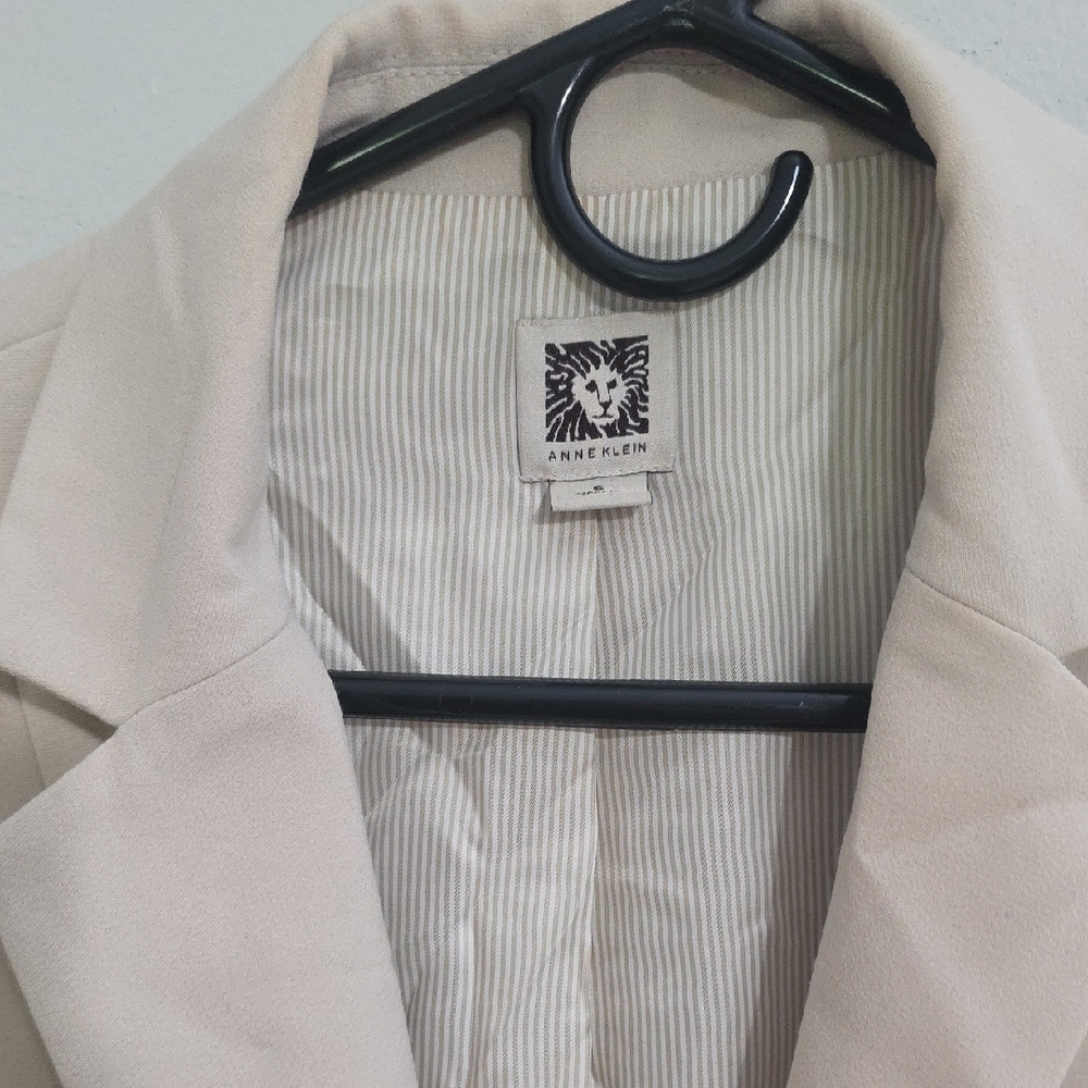 Anne Klein Women's Cream Blazer